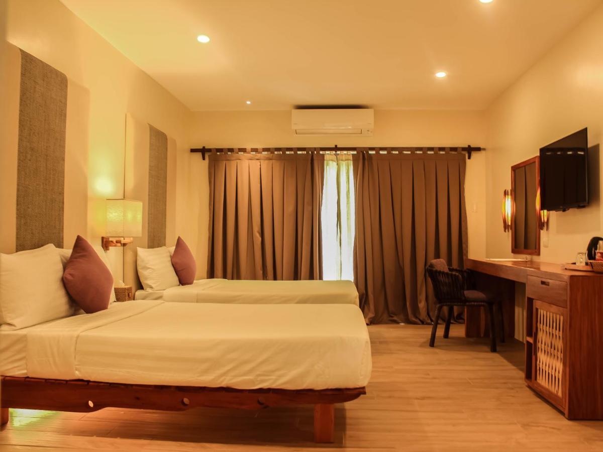 Bluewater Panglao Resort Bagian luar foto