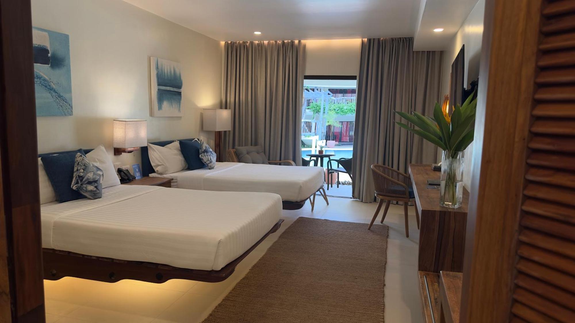 Bluewater Panglao Resort Bagian luar foto